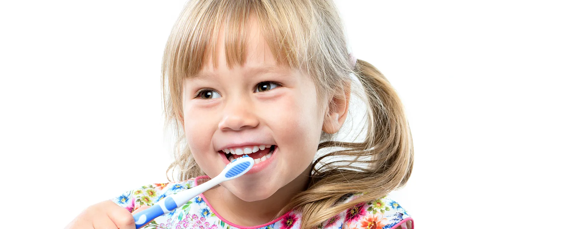 Kinderzahnprophylaxe: Mädchen und Jungen erhalten durch unsere Unterstützung gesunde Zähne.